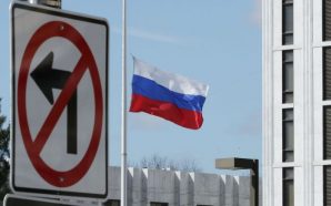 Румунія та Латвія закликають громадян негайно покинути РФ