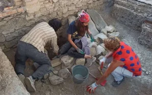 В Азербайджані археологи знайшли поховання легендарного хана-поета