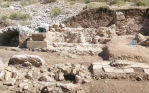 У Туреччині знайшли римську гробницю з магічними цвяхами